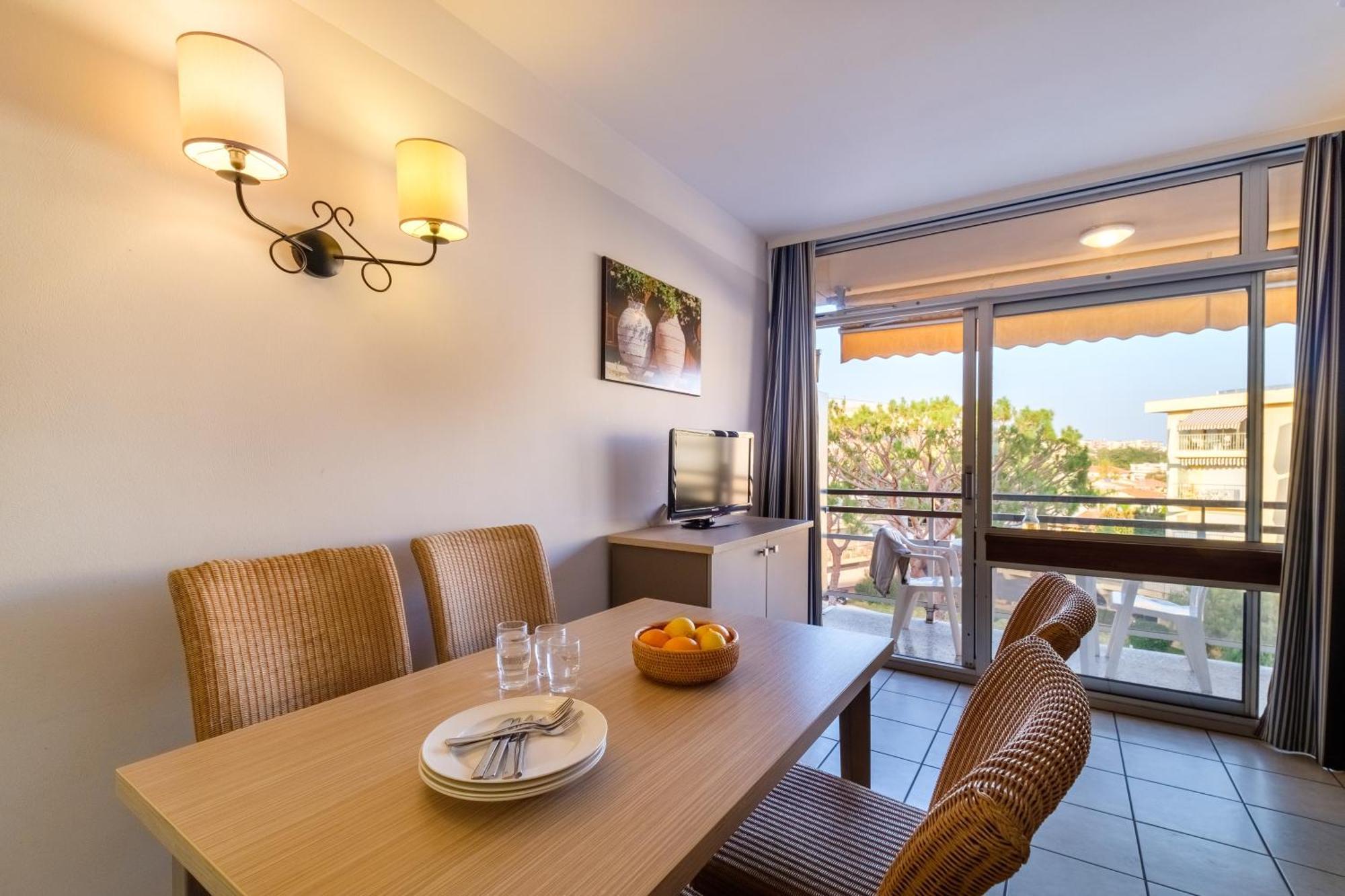 Residence Pierre & Vacances Heliotel Marine Saint-Laurent-du-Var Εξωτερικό φωτογραφία
