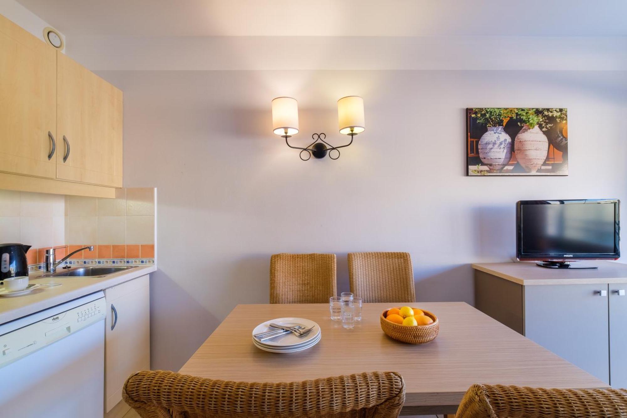 Residence Pierre & Vacances Heliotel Marine Saint-Laurent-du-Var Εξωτερικό φωτογραφία